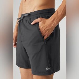 ALO Yoga Men’s Conquer Reform Short